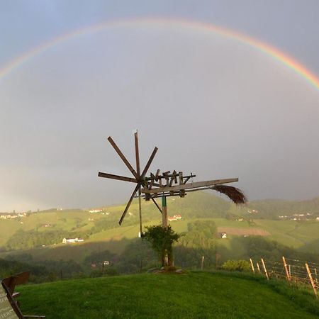 Weingut Essgut Schlafgut Sabathihof-Dillinger Hotel Glanz an der Weinstraße Exterior photo